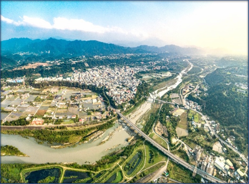 大漢溪是大溪的母親河，三層河階地形，各發展出不同樣貌。