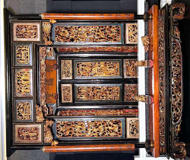 宜蘭縣一般古物『楊士芳家族公媽龕』與其他傳世家族公媽龕比較