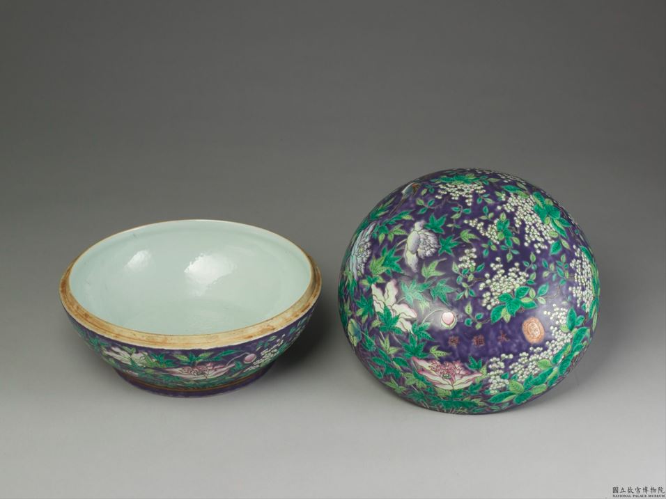 圖16、清光緒　粉彩「大雅齋」款紫地花鳥蓋盒（國立故宮博物院提供，臺北，CCBY4.0@www.npm.gov.tw）