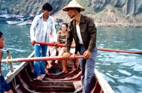 往返南方澳的駁船（楊長庚提供）