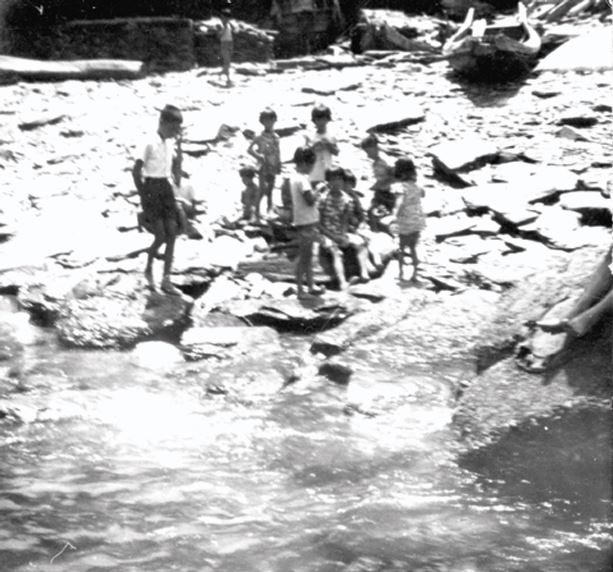 北方澳人和樂相處，有如一個大家庭（莊金榮提供）