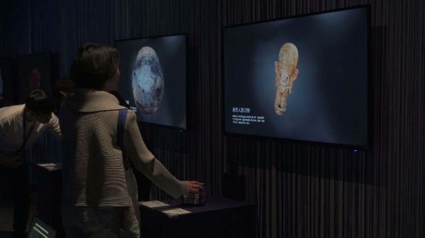 〈掌上奇珍〉數位裝置—感應方塊互動介面（蘭陽博物館提供）