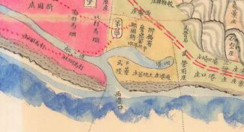 圖13 宜蘭地方圖，1898年[53]<br/>圖資來源：《臺灣總督府檔案．總督府公文類纂》，國史館臺灣文獻館，典藏號：00004543031。<br/>1898 年宜蘭支廳為掌握宜蘭情勢，初步所繪之地圖，街庄名和地點標示齊全。烏石港如圖已經無法入海，地圖上在<br/>烏石港的封閉水域上疑似標示「旧港」。打馬煙社旁為「西港口」。