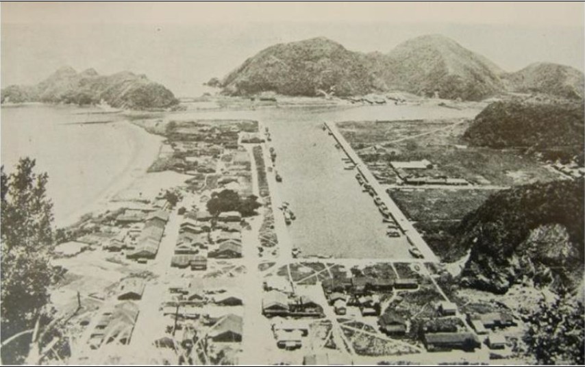 圖20完工於大正12年（1923）之蘇澳漁港（今南方澳第一漁港）圖資來源：台大舊照片資料庫[93]。</br> 建港目的在於發展漁業資源，為東臺灣第一良港。