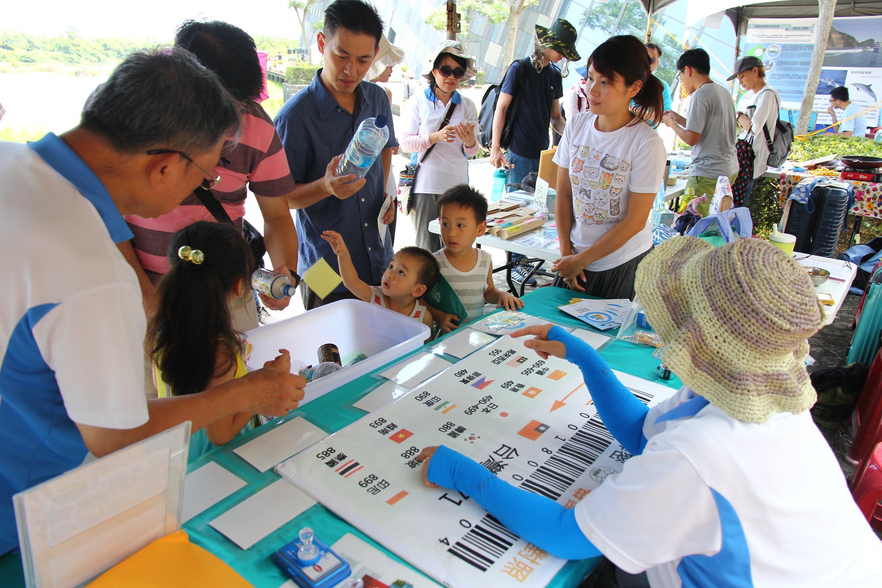 鯨龜藍洋洋-頭城海洋減塑市集：認識保特瓶課程