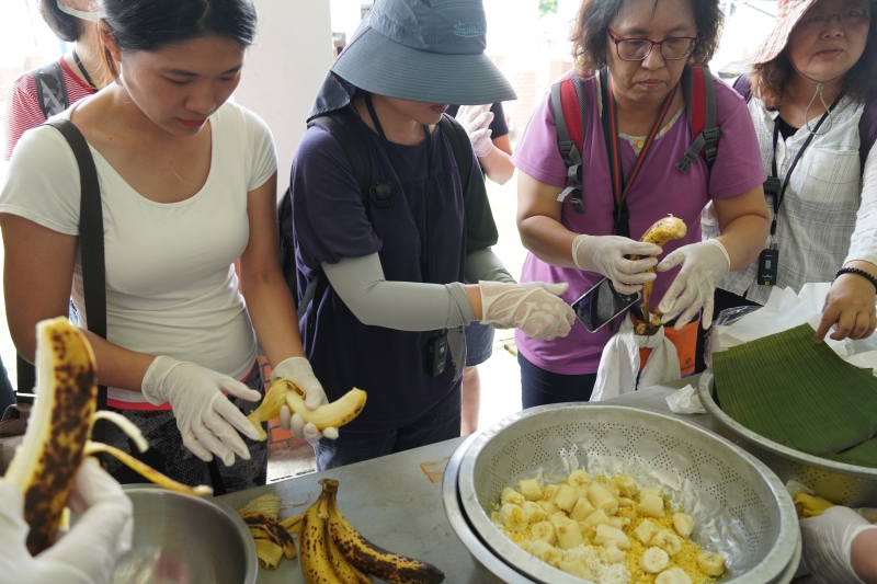 蘭博旅人:東澳部落喘統美食香蕉飯製作體驗(點擊放大)