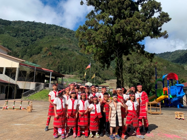 南山國小泰雅傳統舞蹈隊