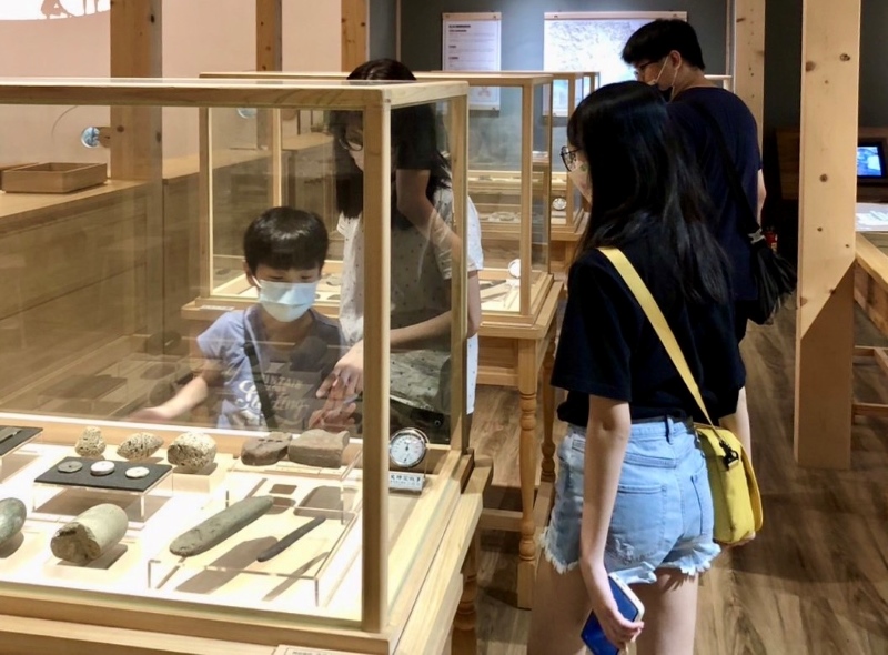 石在漢本展讓觀眾了解沒有機器的年代史前先民的巧妙石材運用