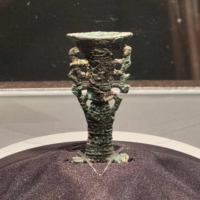青銅刀柄完整呈現臺灣金屬器時代的文化面貌。